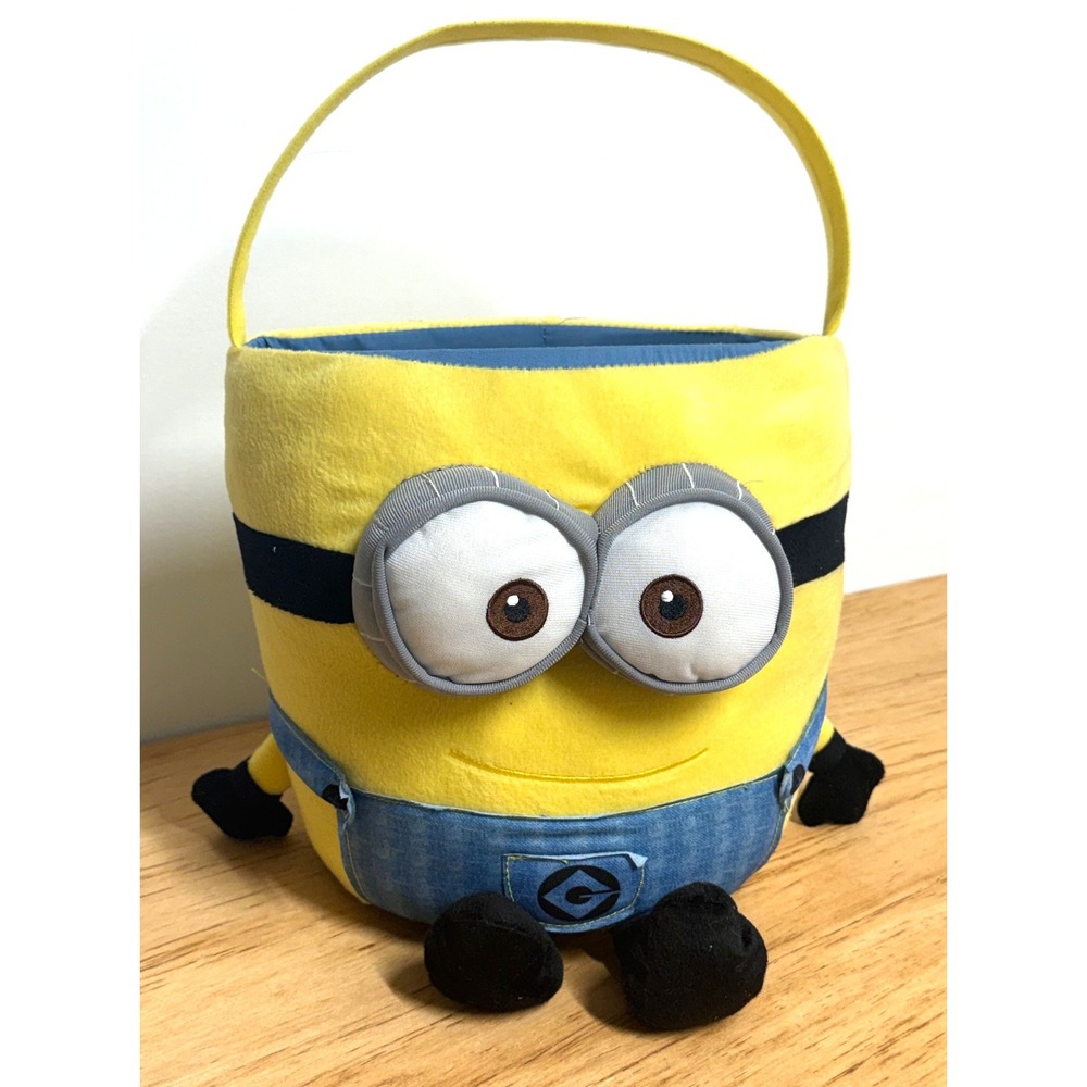 Universal Studios Minions Easter Halloween Basket  Bob Despicable Me Minion